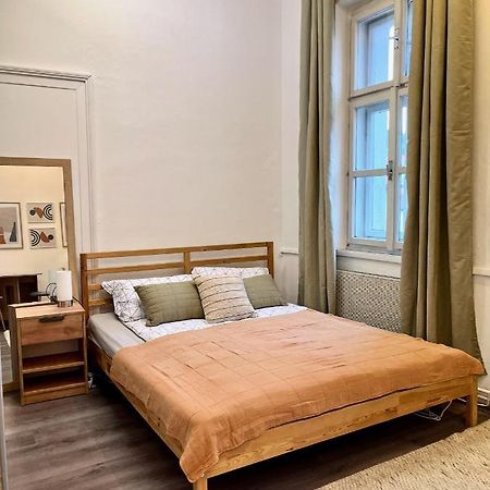 1 Bedroom Studio Close To Palmovka 布拉格 外观 照片