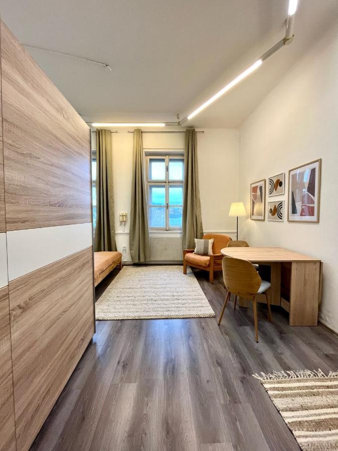 1 Bedroom Studio Close To Palmovka 布拉格 外观 照片
